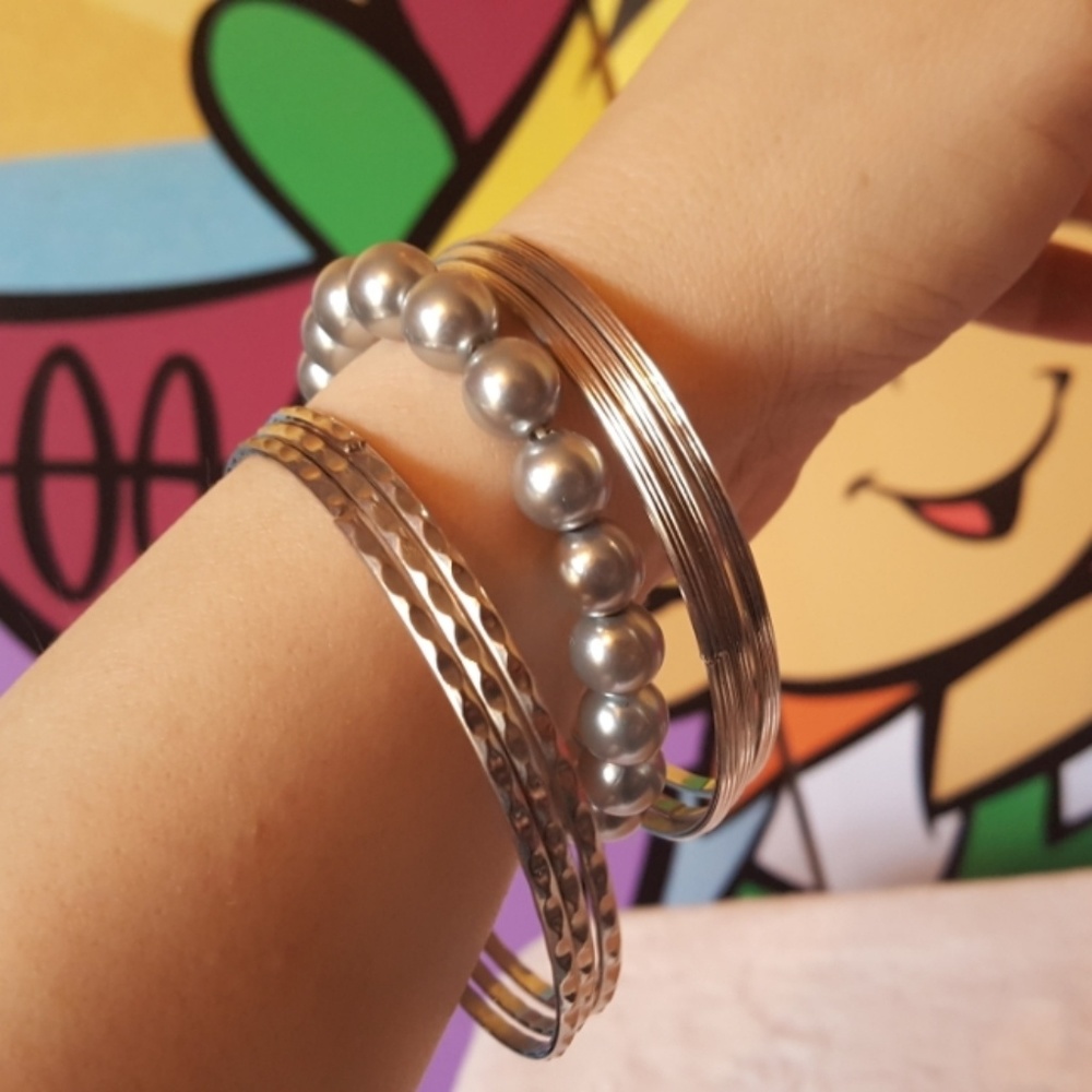 ⬇️ 7 Silver Bracelet Bundle Bangles & Pearls
